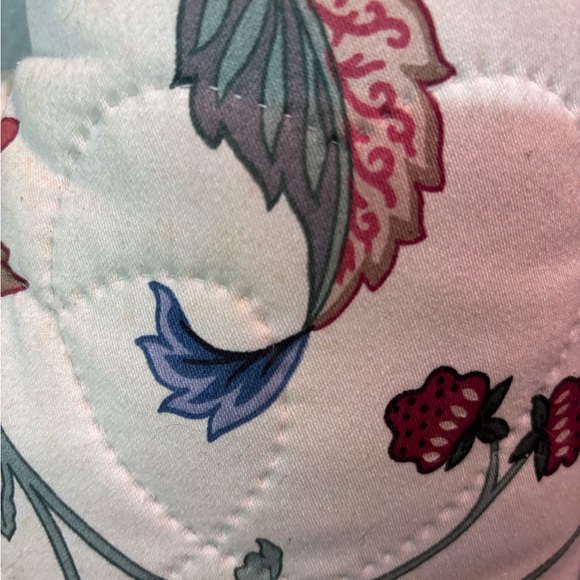 CAT SHAPED PILLOW Floral - Picture 3 of 7